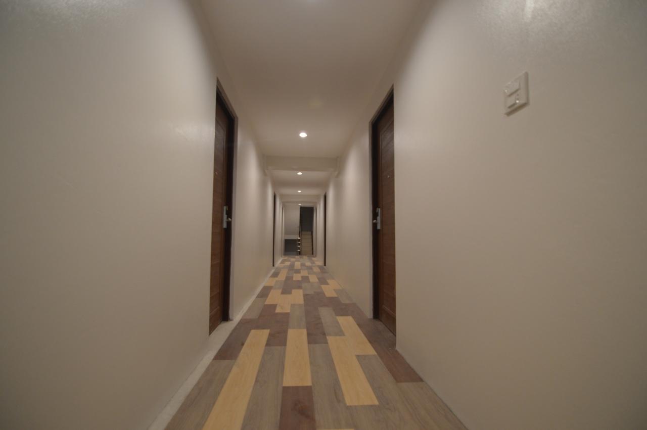 Ud Capital Hotel Удон Тани Екстериор снимка